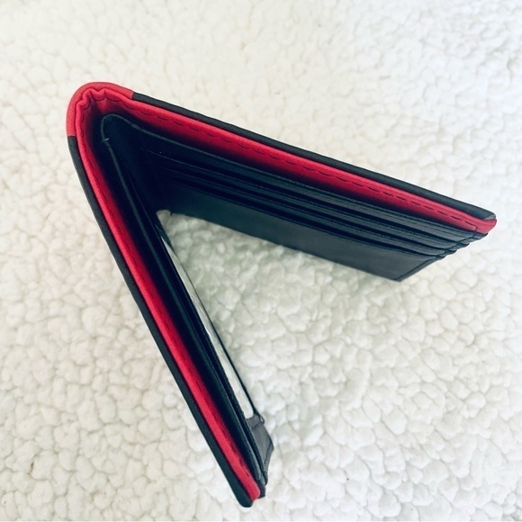 NWT Ghost Face Bifold Wallet - Halloween lovers, fans of Scream & horror movies - Picture 7 of 10